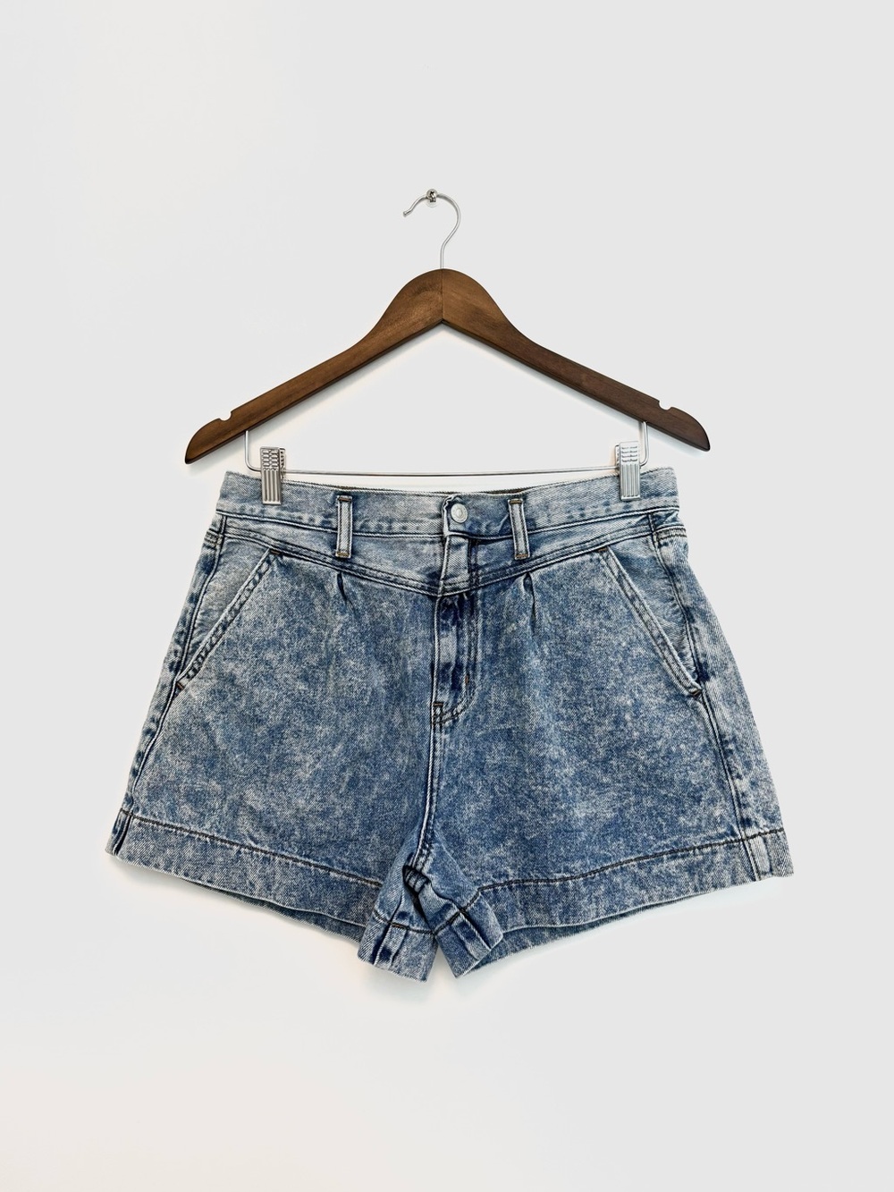 American Eagle Outfitters Light Acid-Wash Blue Jean Shorts